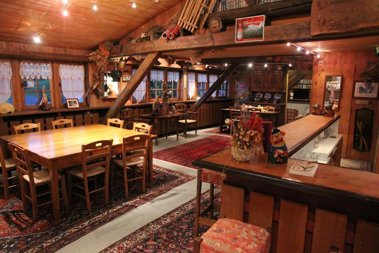 Guest House Chalet Saint Roch Albiez Montrond Bagian luar foto