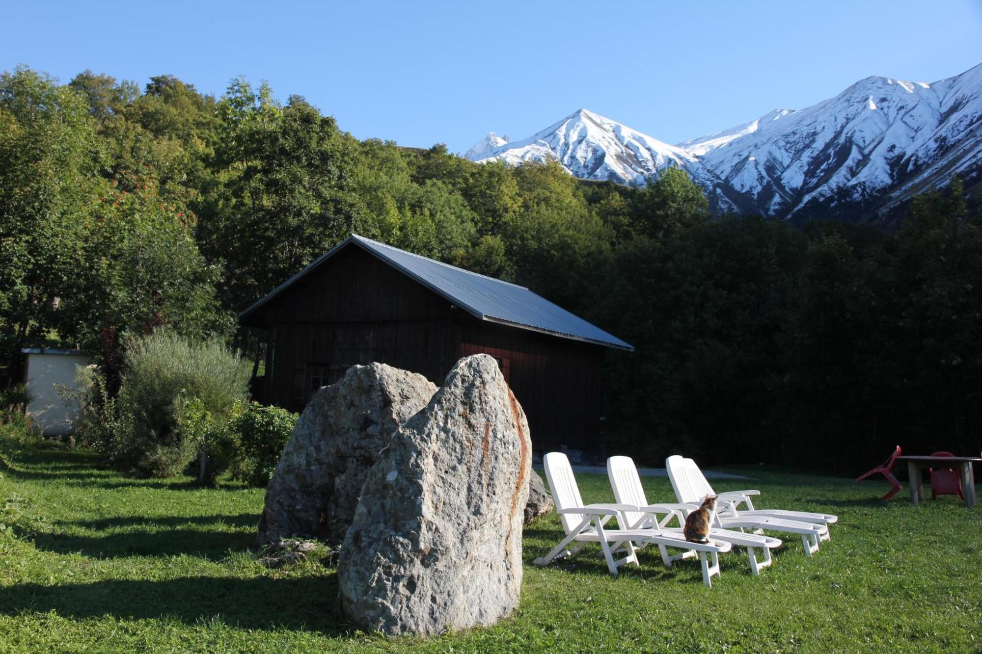 Guest House Chalet Saint Roch Albiez Montrond Bagian luar foto