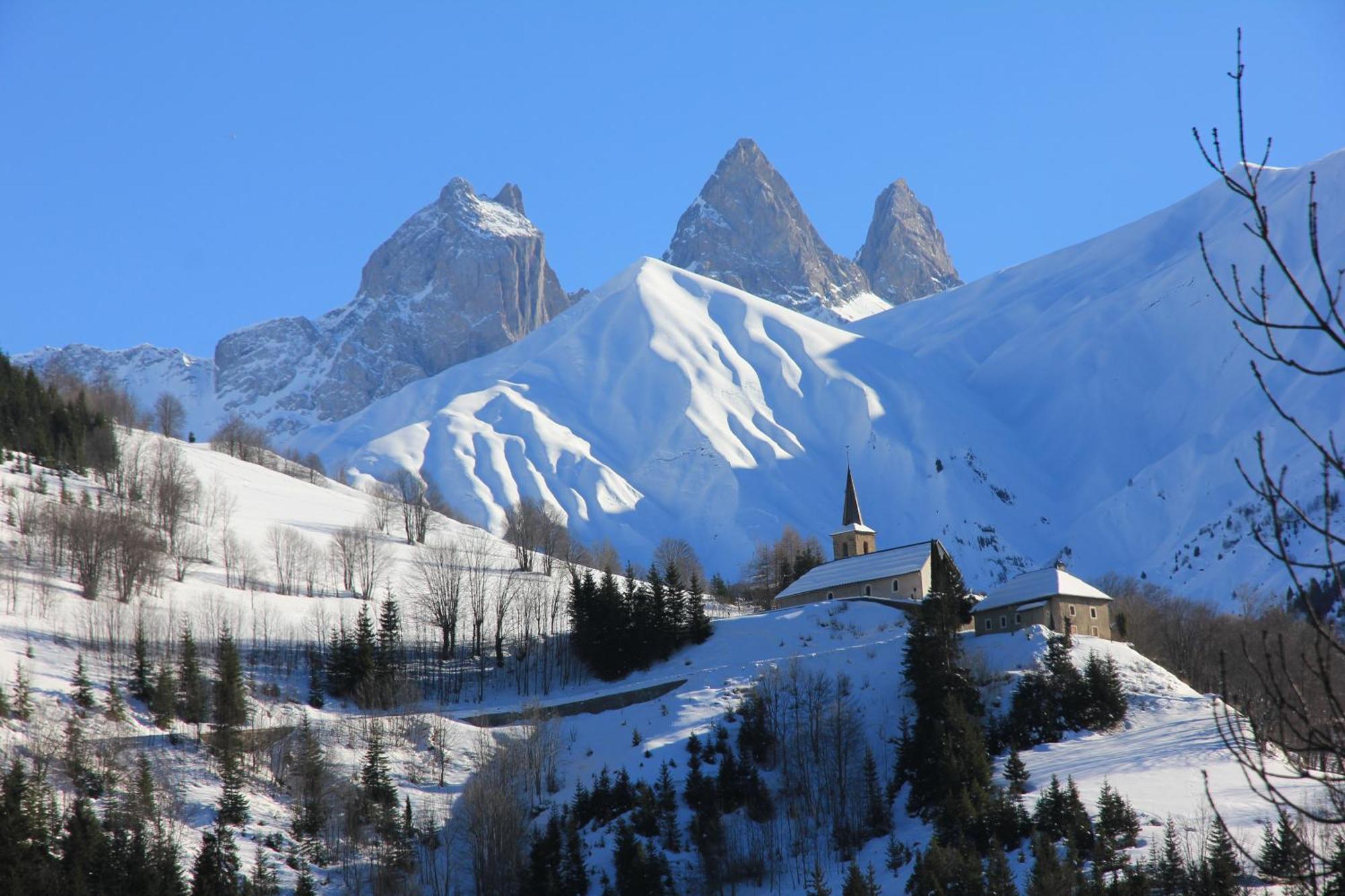 Guest House Chalet Saint Roch Albiez Montrond Bagian luar foto