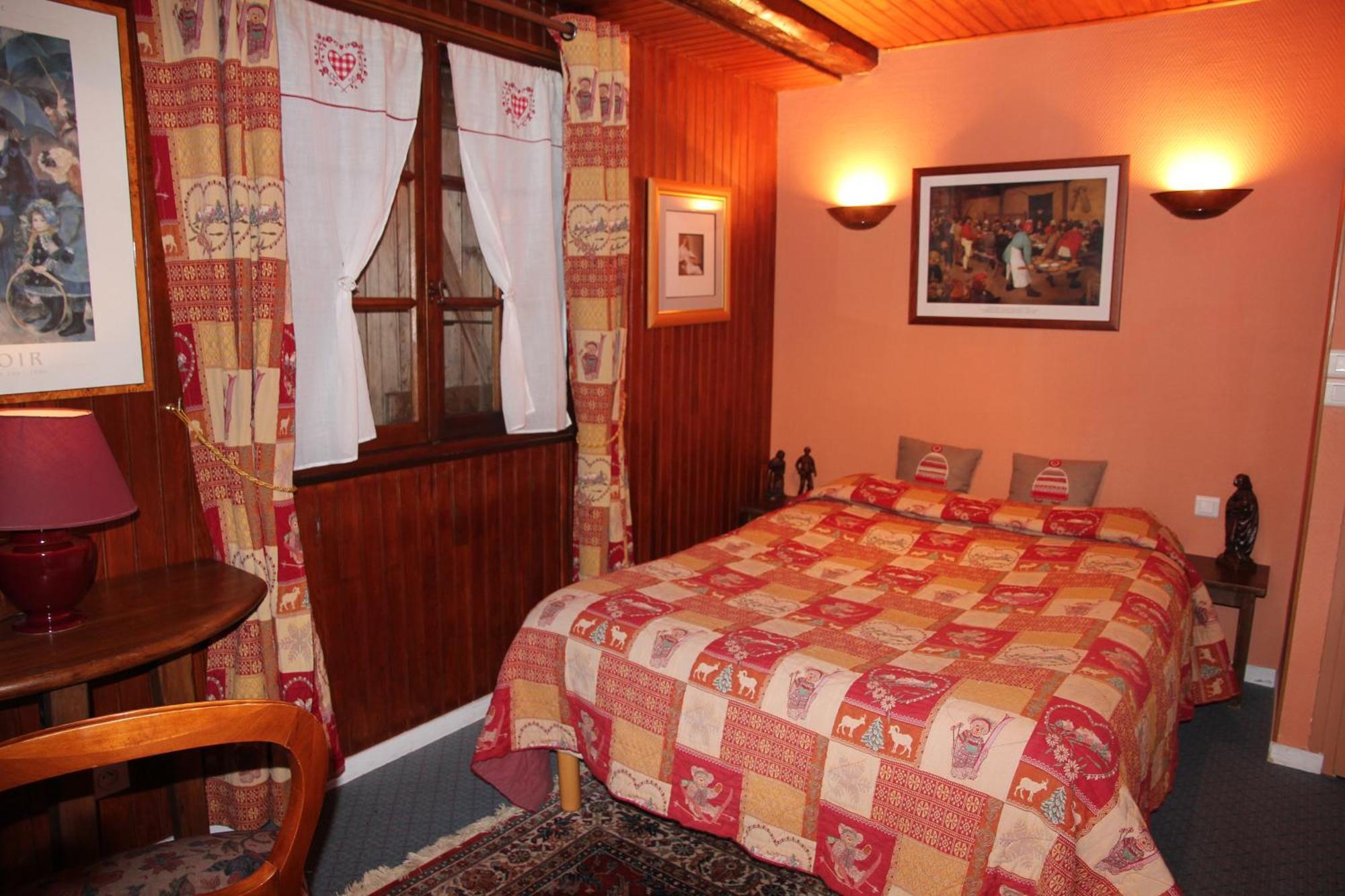 Guest House Chalet Saint Roch Albiez Montrond Bagian luar foto